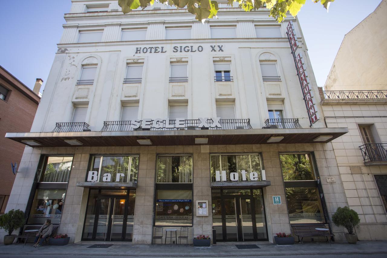 Hotel Segle XX Tremp Exteriör bild
